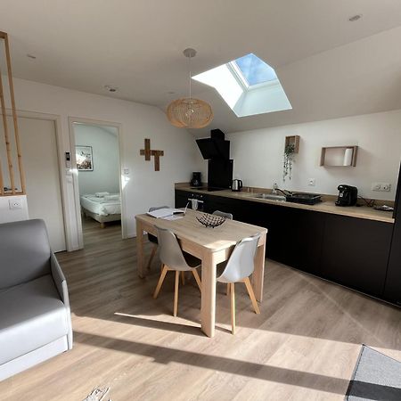 Appart-Hotel N 3 Avec Terrasse, Piscine, Petit-Dejeuner Et Parking Prive Chouzelot Exteriör bild